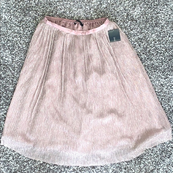 Zara - Picture 1 of 5